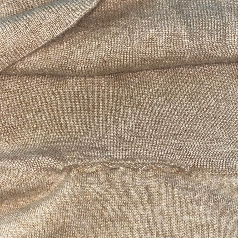 LAND’S END cashmere turtleneck long sleeve classic sweater tan FLAWED size L - Picture 10 of 11